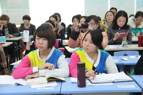 引领右脑优质课比赛